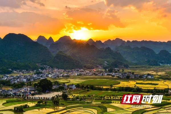 黔西南_2025年新澳天天开彩资料,鞭挞校验请全面2释义、解释与落实
